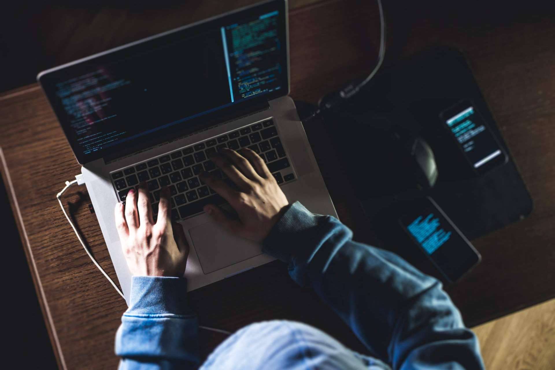 Aprender sobre el mundo del hacking con la plataforma Hackrocks