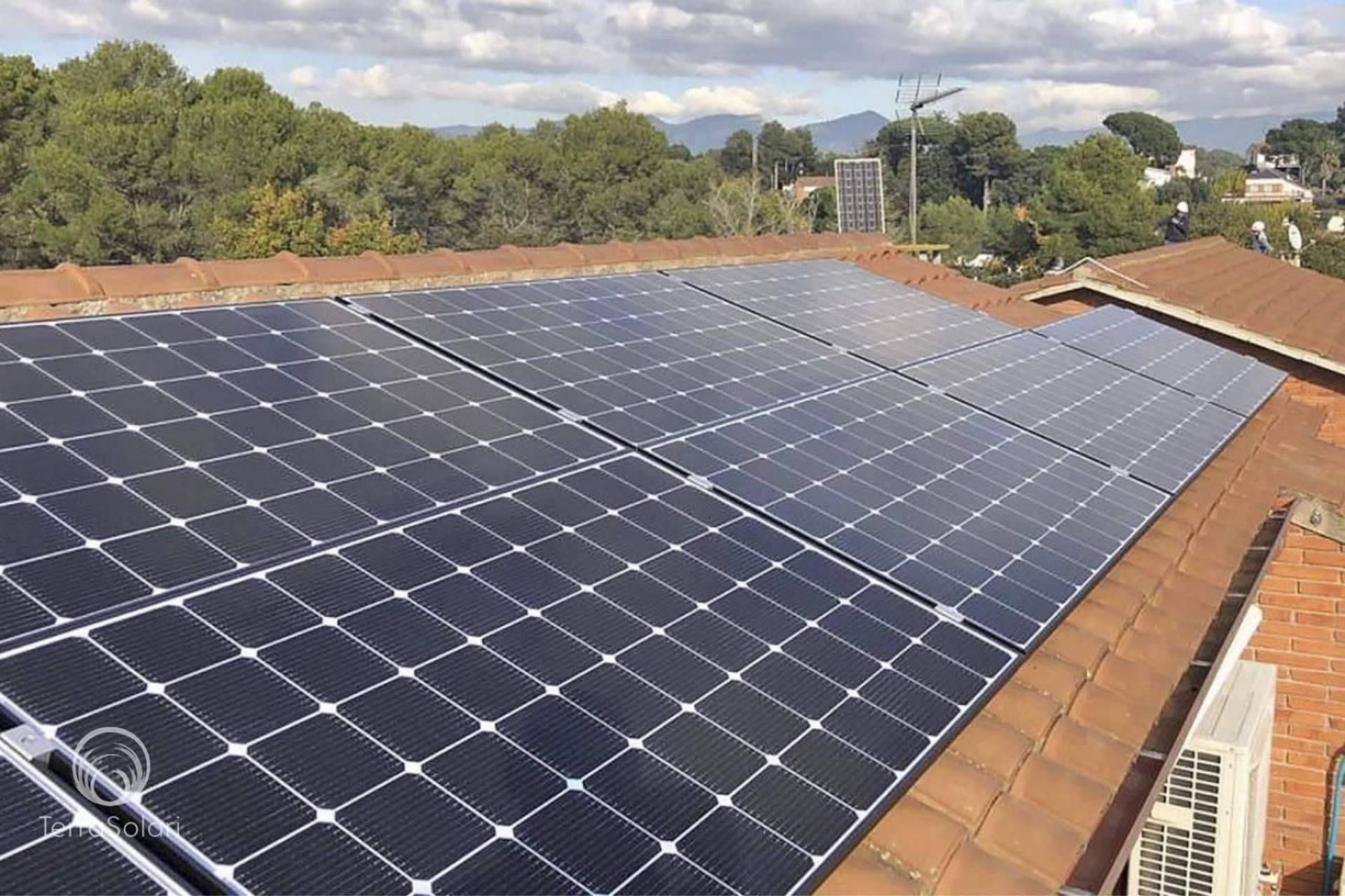 TerraSolari: ¿Cómo recibir una subvención económica para instalar placas solares en casa?