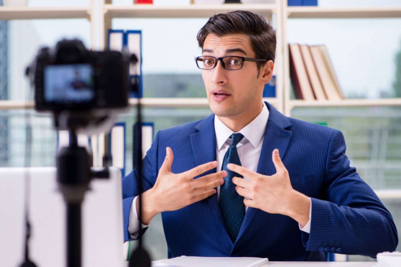 Destacar las marcas personales y empresariales es posible a través del video corporativo y del video marketing: FBR