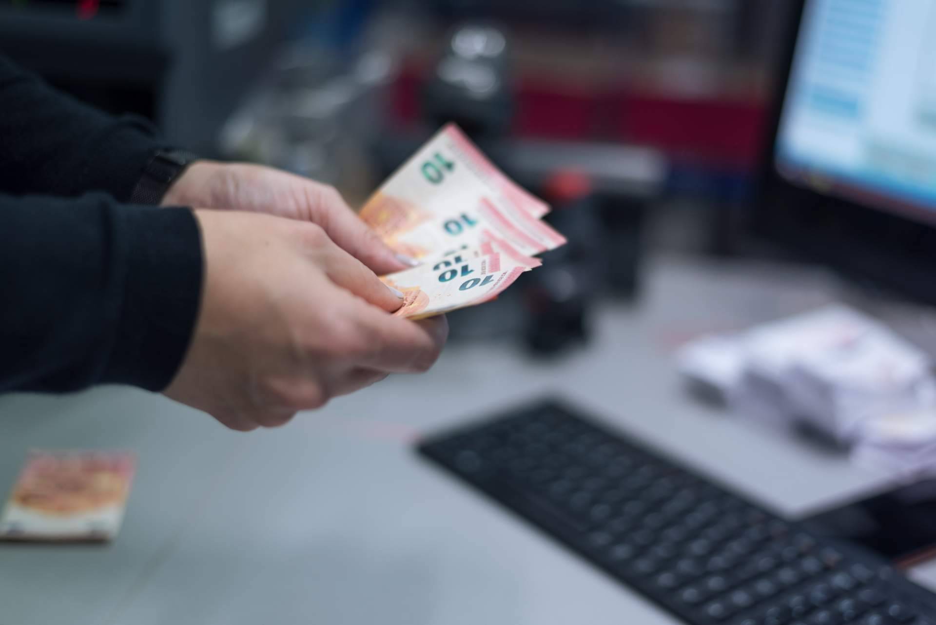 Llega al mercado español Union Credit and Guarantee, la entidad financiera que concede avales, garantías y fianzas