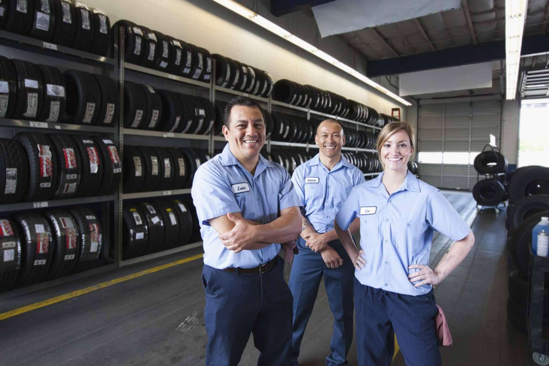 ¿Qué ofertas de neumáticos ofrece Confortauto?
