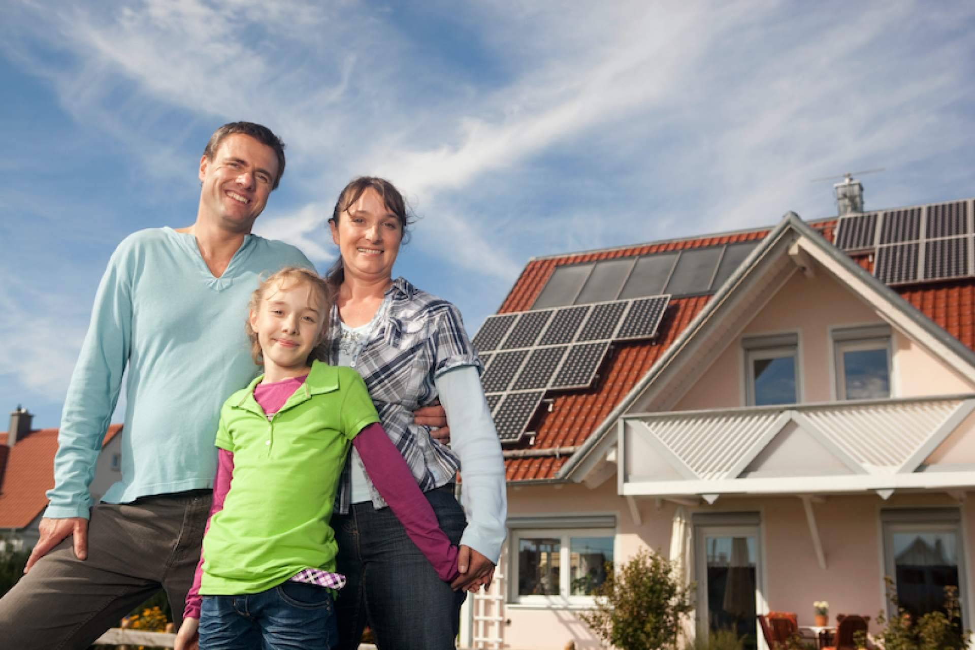 Baterías para paneles solares, ¿son realmente necesarias?