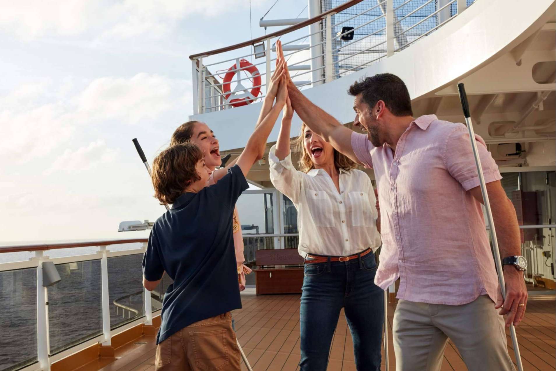 El placer de navegar en un crucero premium desde 499 € este verano